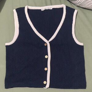 Abercrombie & Fitch Mara Button-Up Sweater Vest